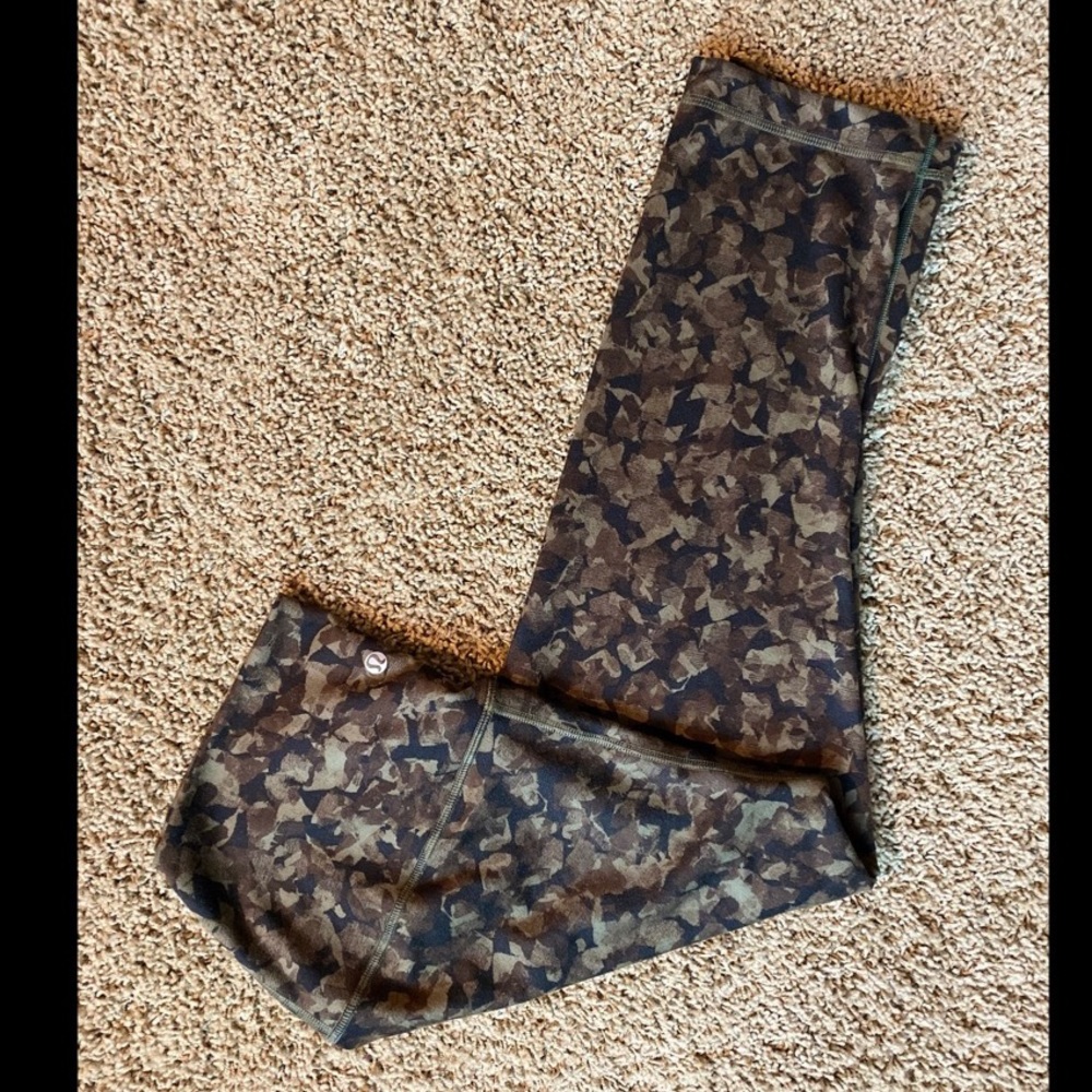 Lululemon leggings - excellent condition